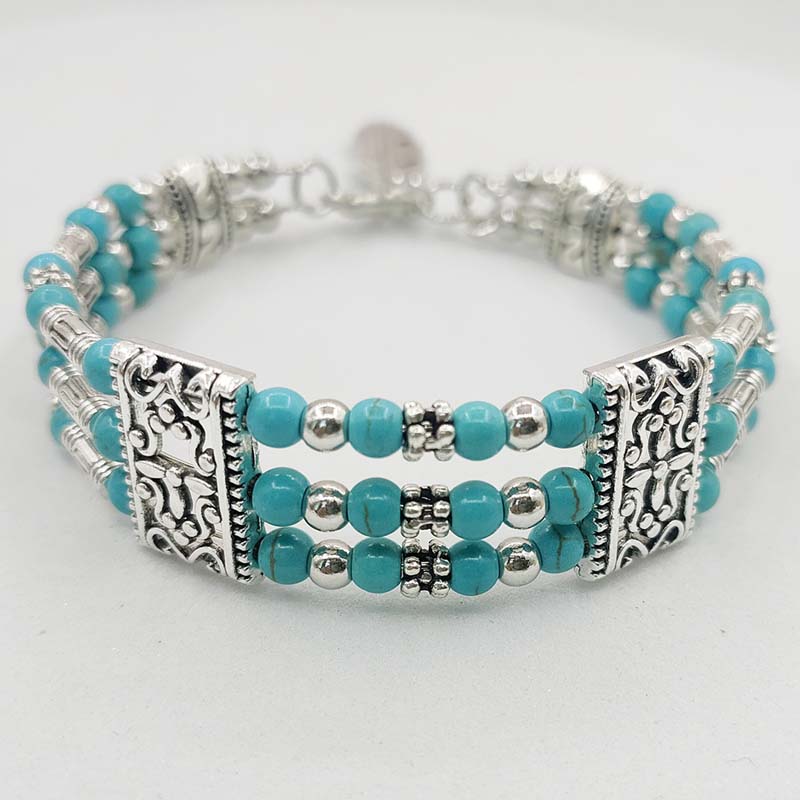 Elegant Bohemian Bracelet with Captivating Beads