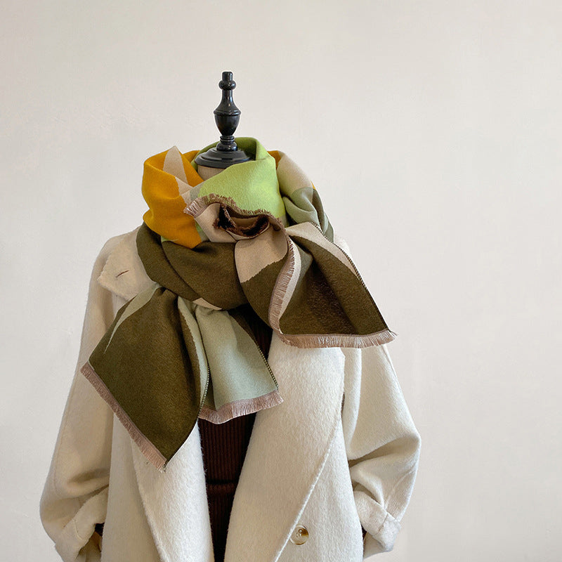 Sleek Geometric Scarf for Warmth and Elegance