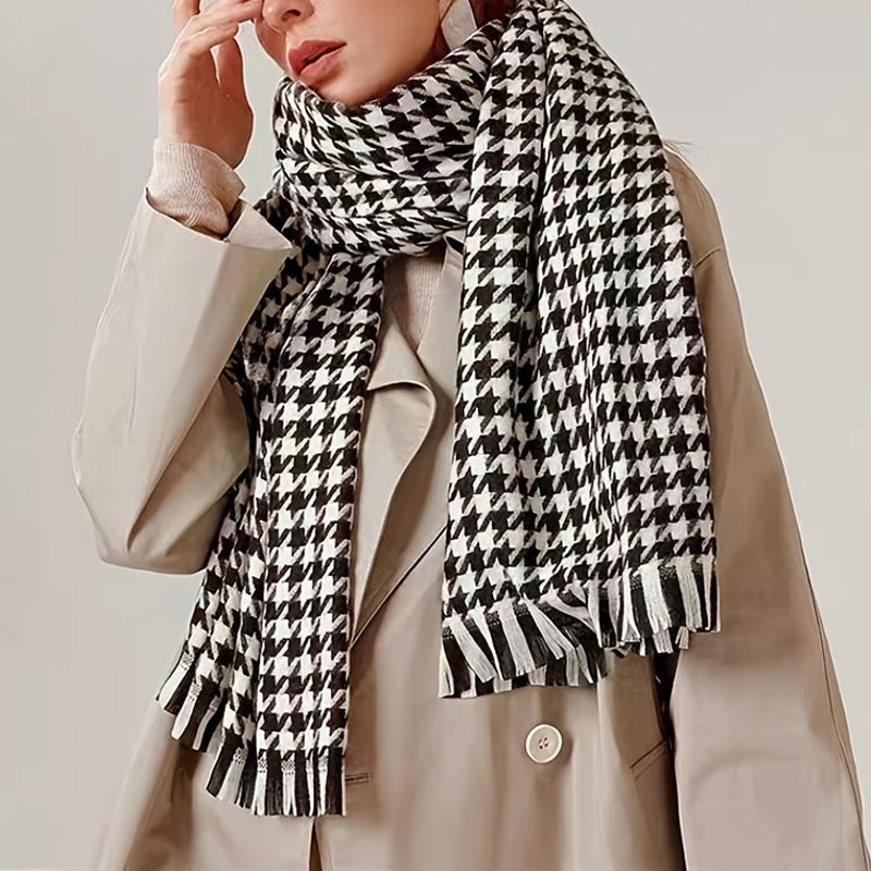 Luxurious Checked Scarf for Ultimate Warmth