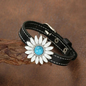 Charming Vintage Daisy Bracelet