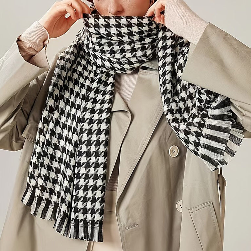 Luxurious Checked Scarf for Ultimate Warmth