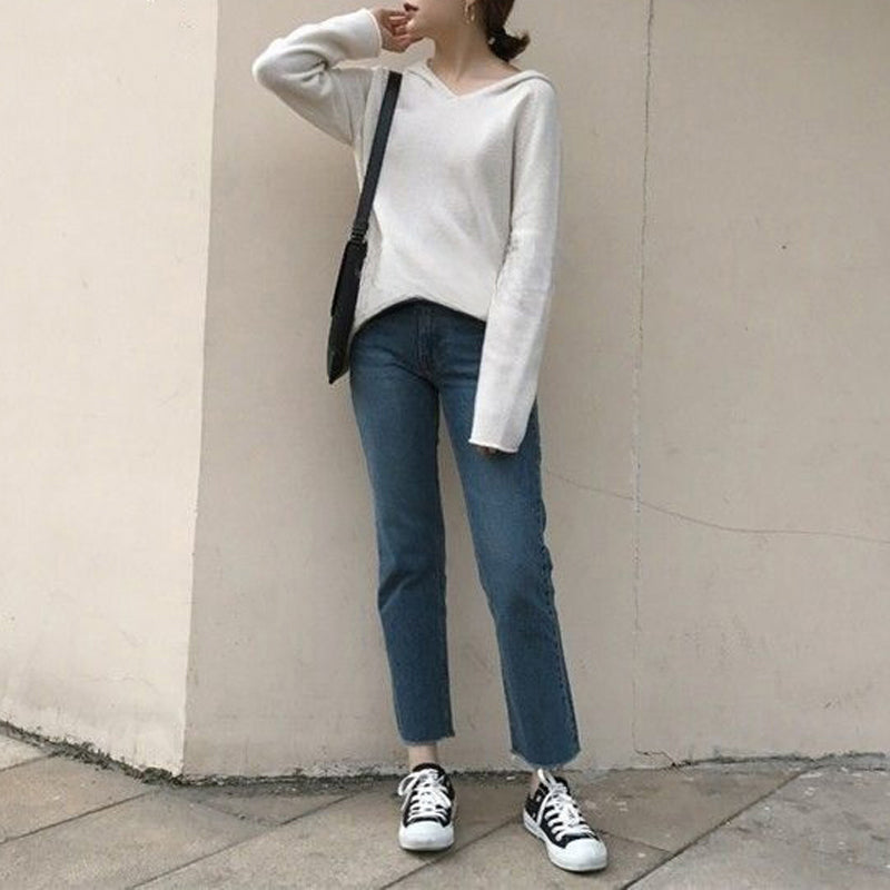 Sleek Solid Color Hoodie for Comfort and Style