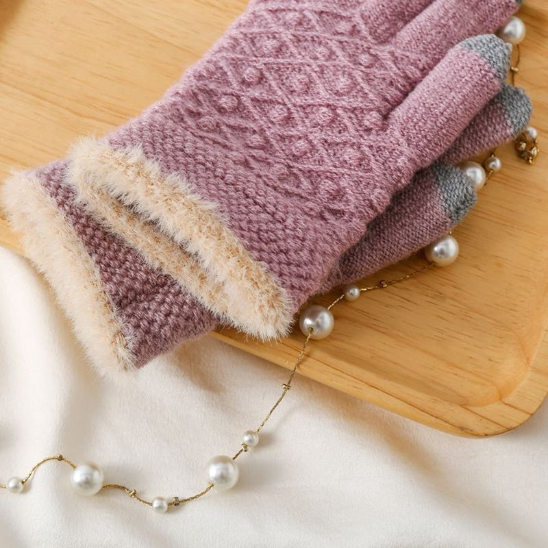 Lena and Warming Gloves for Ultimate Relaxation