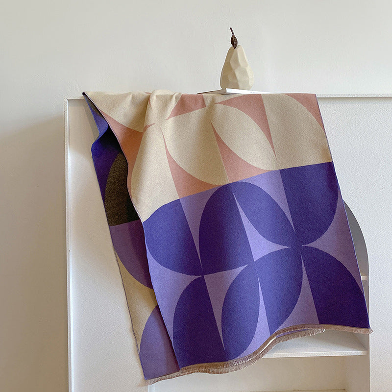 Sleek Geometric Scarf for Warmth and Elegance