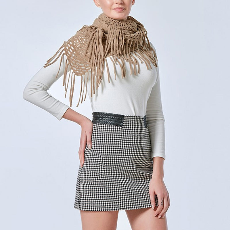 Sophisticated Hollow Scarf