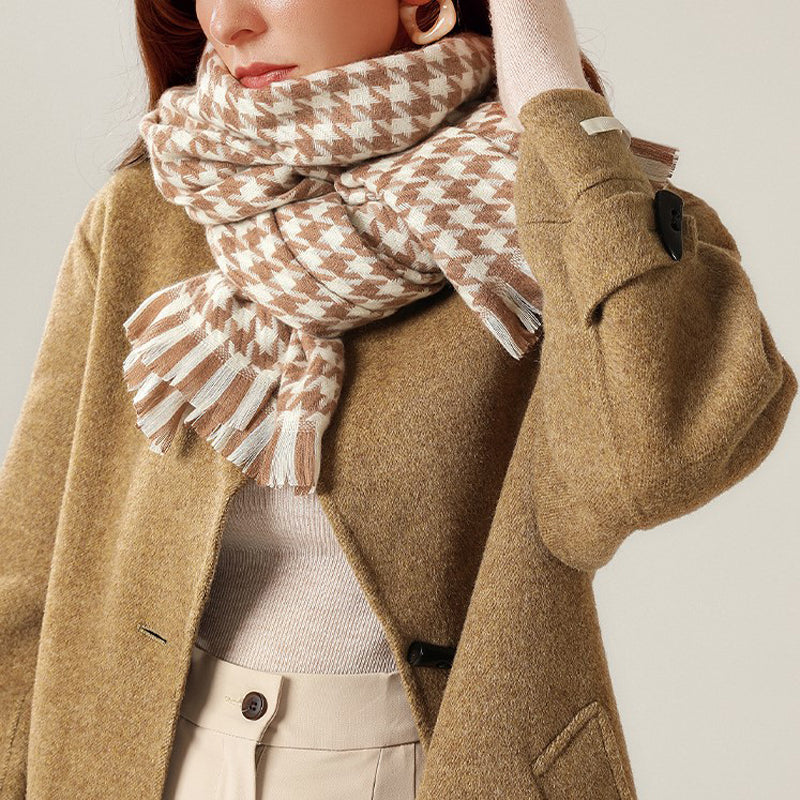 Luxurious Checked Scarf for Ultimate Warmth