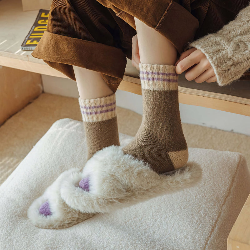 Chic & Cozy Varma Socks for Everyday Wear