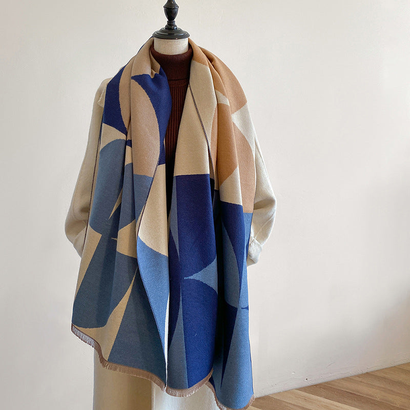 Sleek Geometric Scarf for Warmth and Elegance