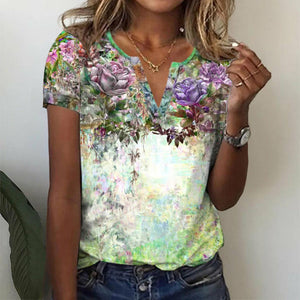 Elegant Floral Blouse for Relaxing Moments