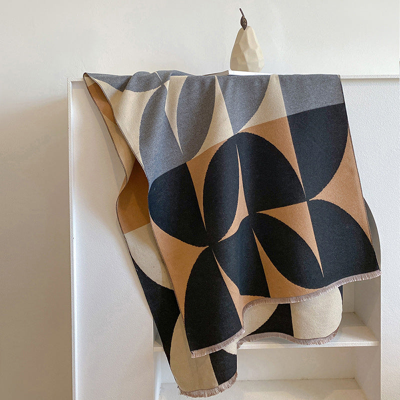 Sleek Geometric Scarf for Warmth and Elegance