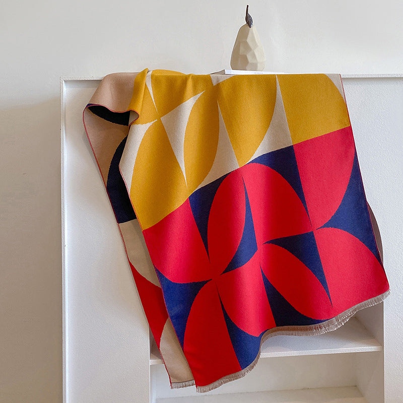 Sleek Geometric Scarf for Warmth and Elegance