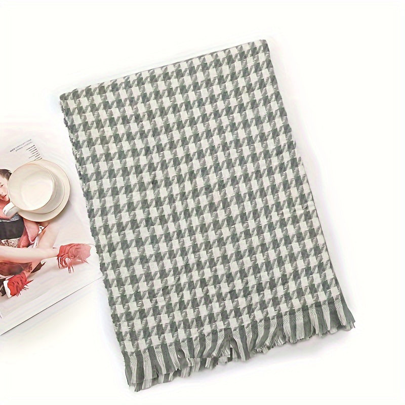 Luxurious Checked Scarf for Ultimate Warmth