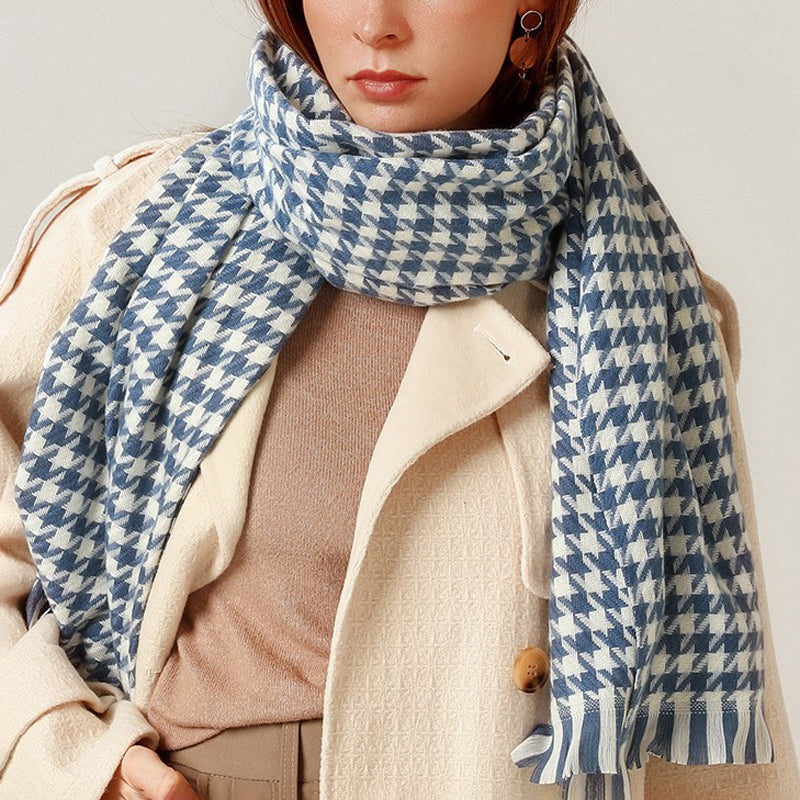 Luxurious Checked Scarf for Ultimate Warmth