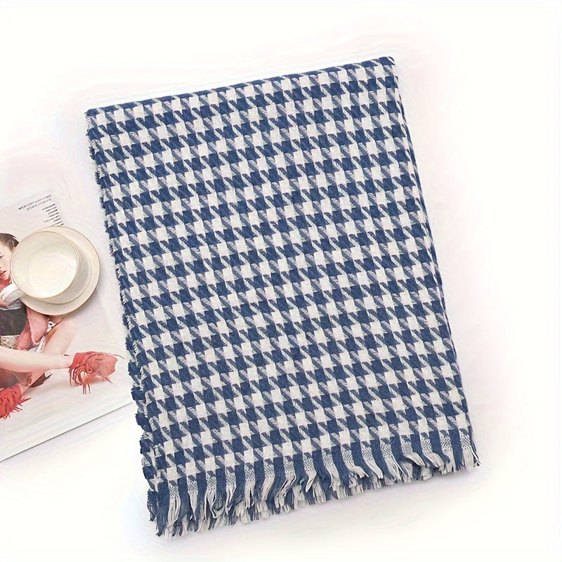 Luxurious Checked Scarf for Ultimate Warmth