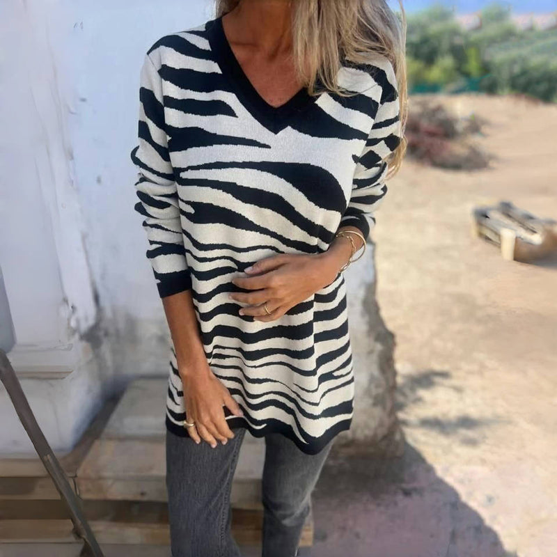 Stylish Striped Long-Sleeve T-Shirt for a Casual Look