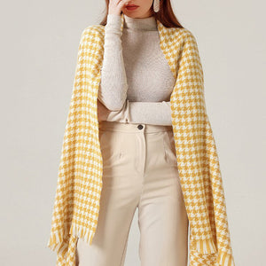 Luxurious Checked Scarf for Ultimate Warmth
