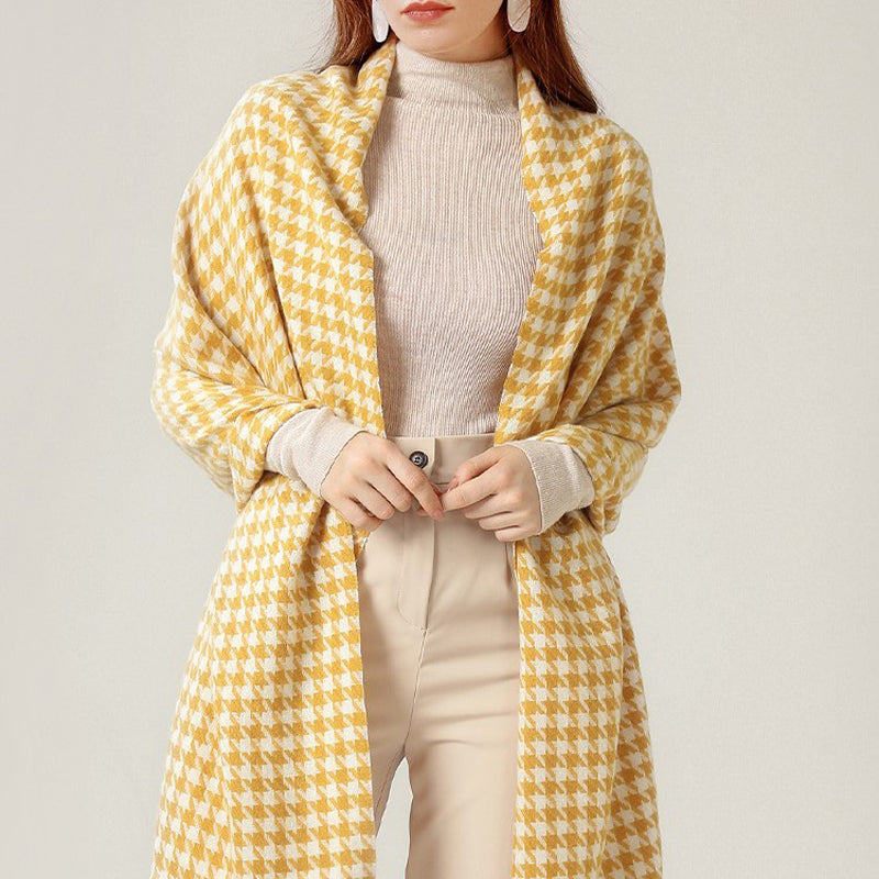Luxurious Checked Scarf for Ultimate Warmth
