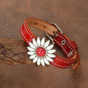 Charming Vintage Daisy Bracelet