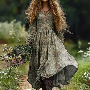 Bohemian Chic Dress with Ethnic Patterns