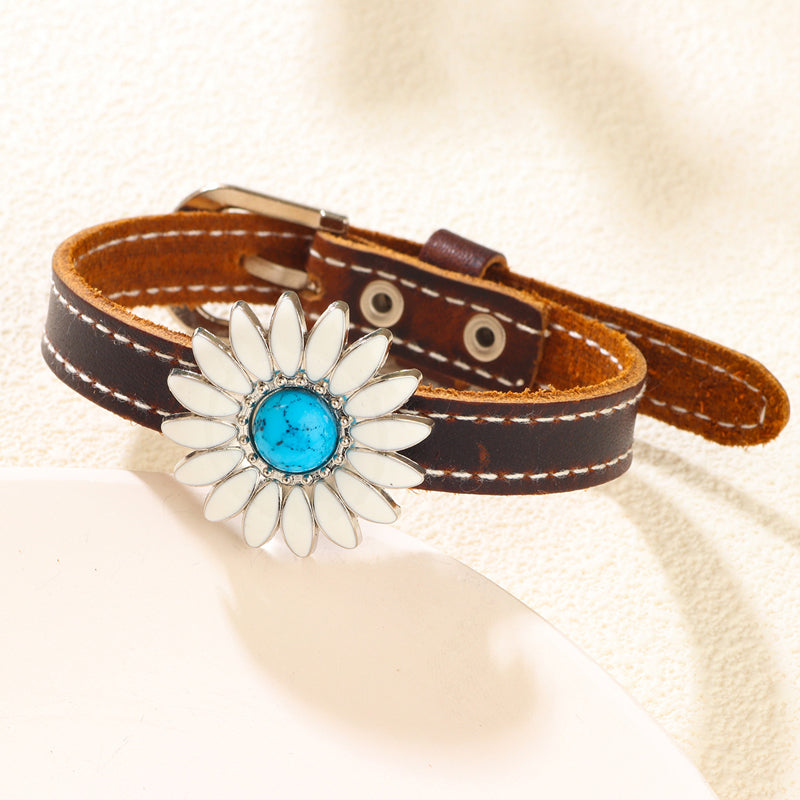 Charming Vintage Daisy Bracelet