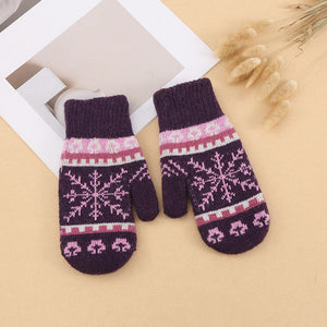 Frosty Winter Gloves with Warmth and Style