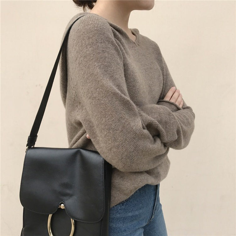 Sleek Solid Color Hoodie for Comfort and Style