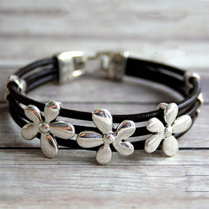 Chic Vintage Bohemian Floral Bracelet