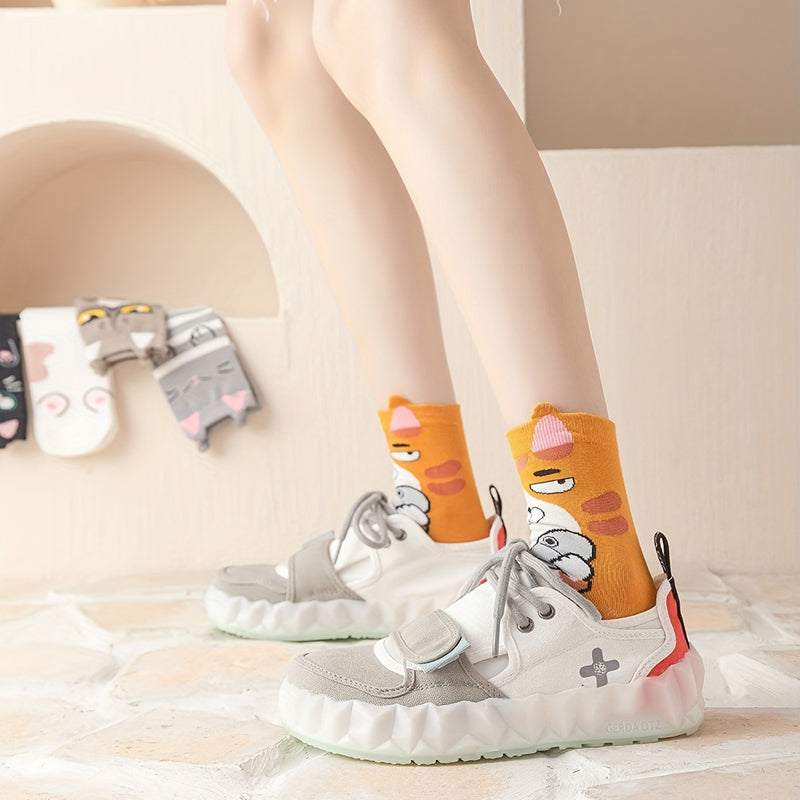 Set of 5 pairs of colorful, cartoon socks for all occasions