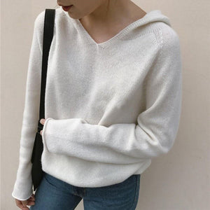 Sleek Solid Color Hoodie for Comfort and Style