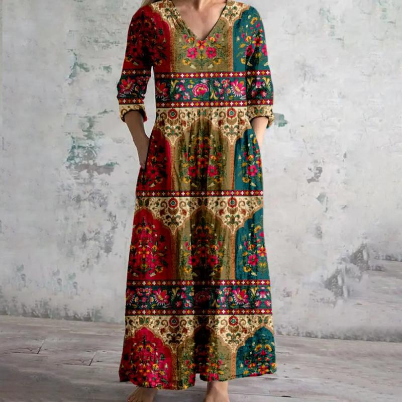 Classic Floral Patterned Vintage Dress